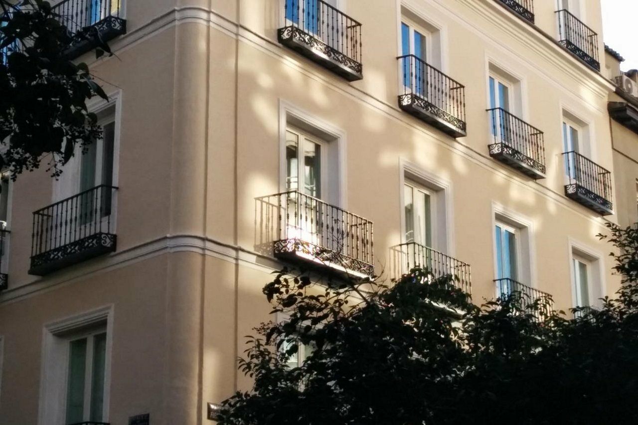 马德里市中心弗恩卡拉尔52号住宿加早餐旅馆 外观 照片